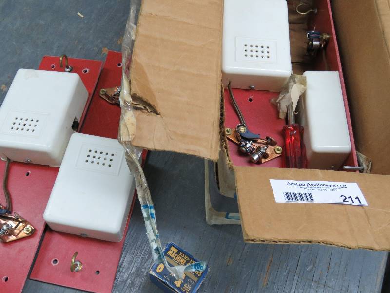 lot 211 image: Homemade Ice Fishing Alarms