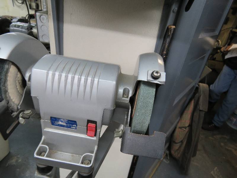 lot 232 image: Bench Grinder