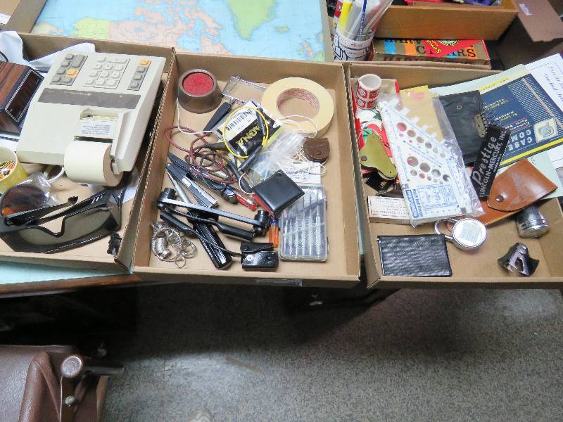 lot 242 image: Office Supplies