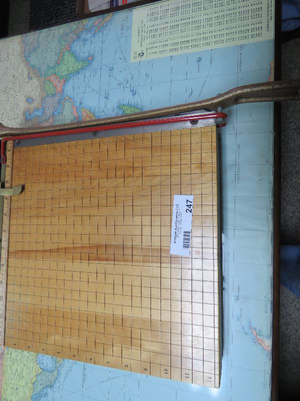 lot 247 image: Vintage Paper Cutter