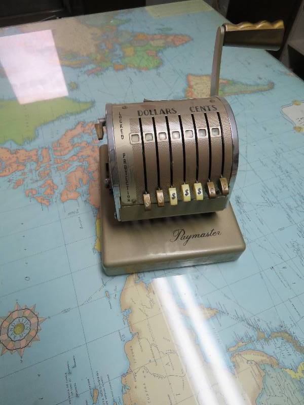 lot 248 image: Vintage Paymaster