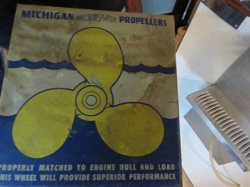 lot 291 image: Propellers