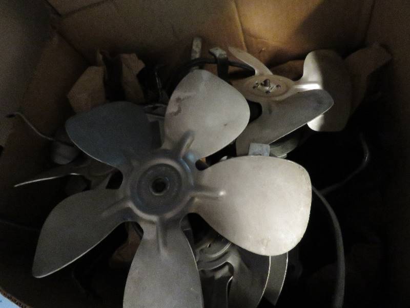 lot 329 image: Fan Blades