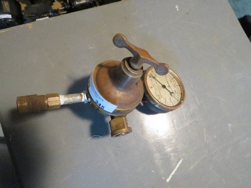 lot 345 image: Carbon Dioxide Regulator