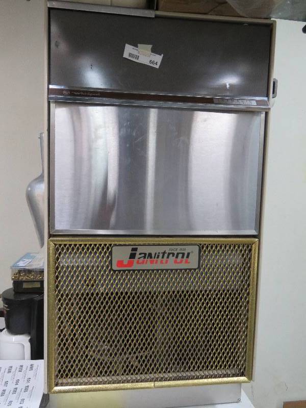 lot 664 image: Vintage Ice Maker