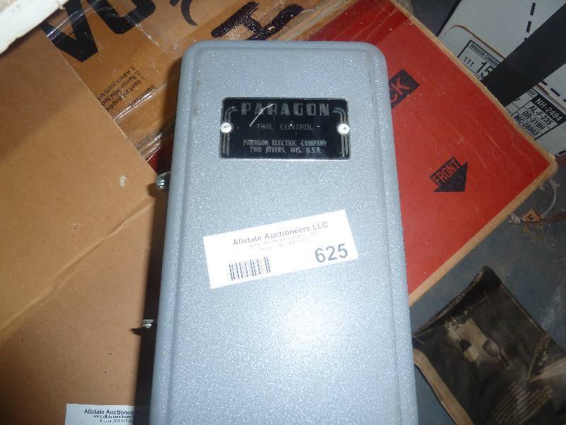 lot 625 image: commercial defrost timers