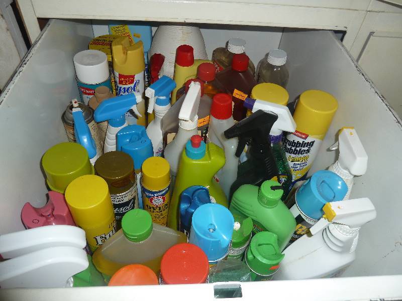 lot 411 image: Cleaning lot