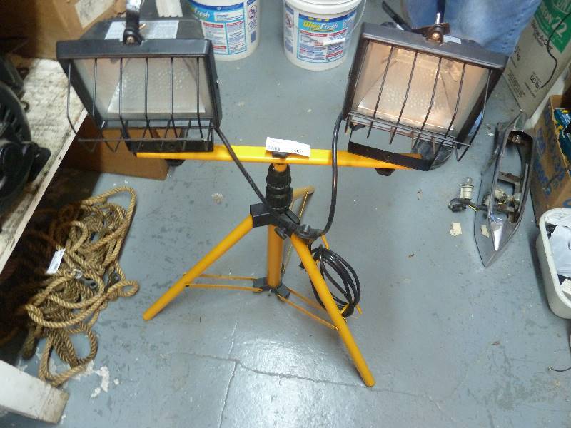 lot 468 image: Shop lights