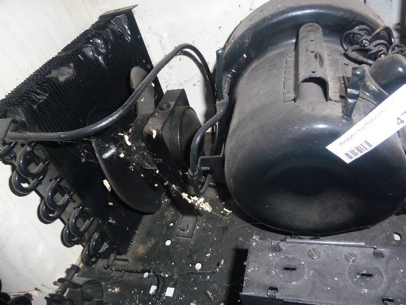 lot 479 image: compressor