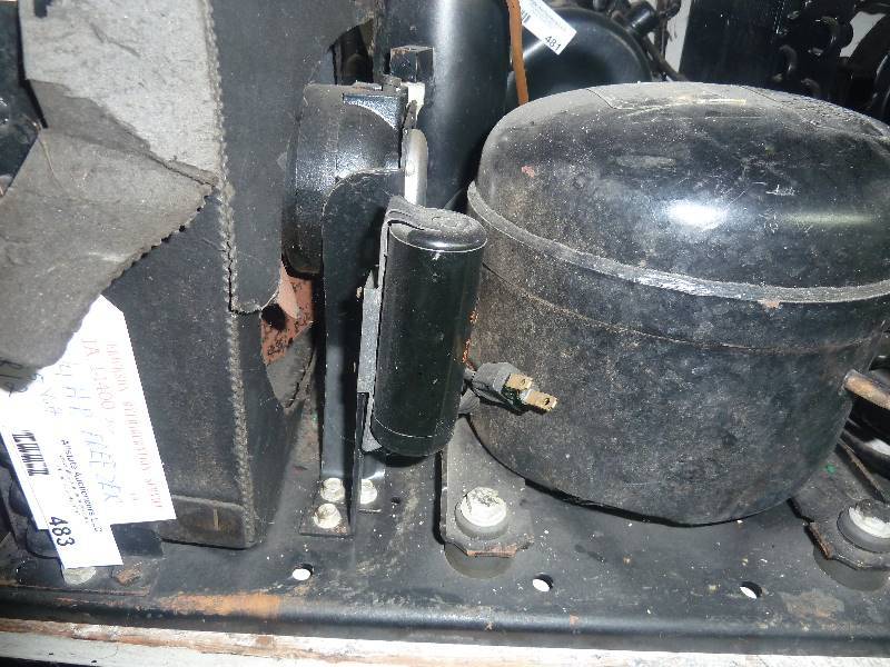 lot 483 image: condensing unit