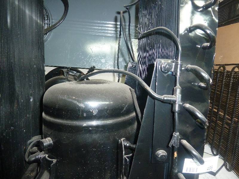 lot 486 image: condensing unit