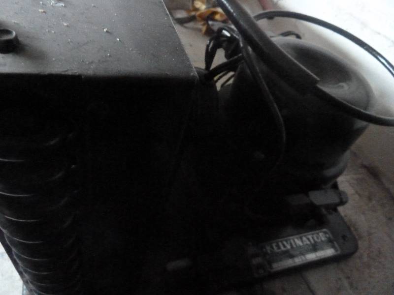 lot 491 image: Kelvinator condensing unit