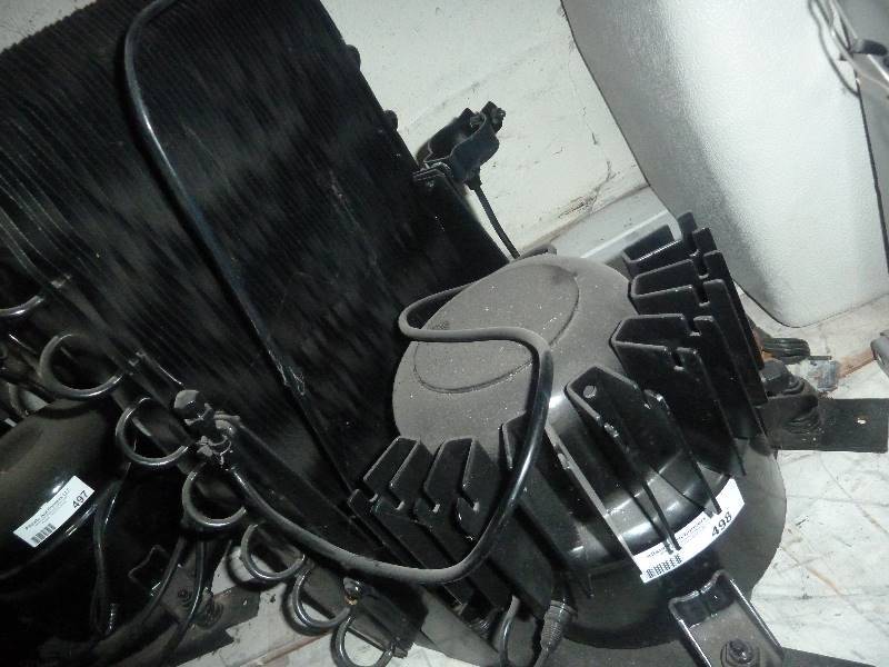 lot 498 image: condensing unit