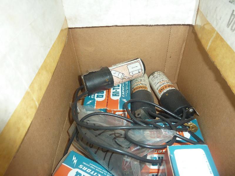 lot 505 image: Start capacitators