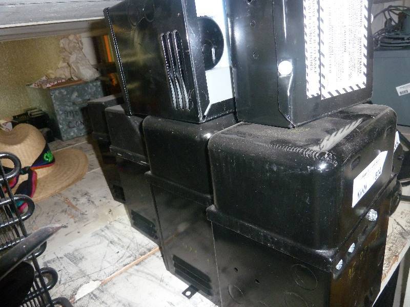 lot 514 image: compressor starting components