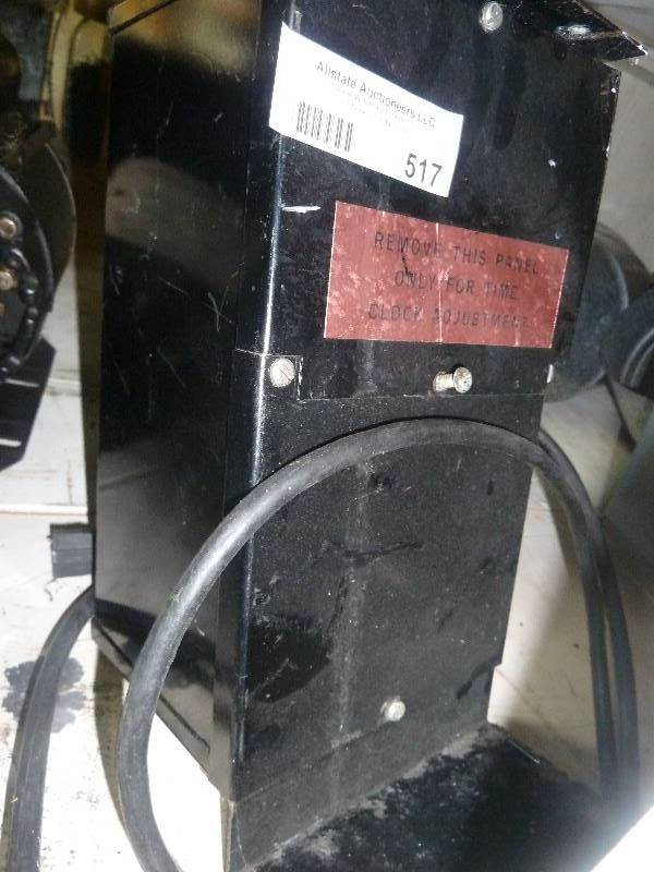 lot 517 image: compressor starting components