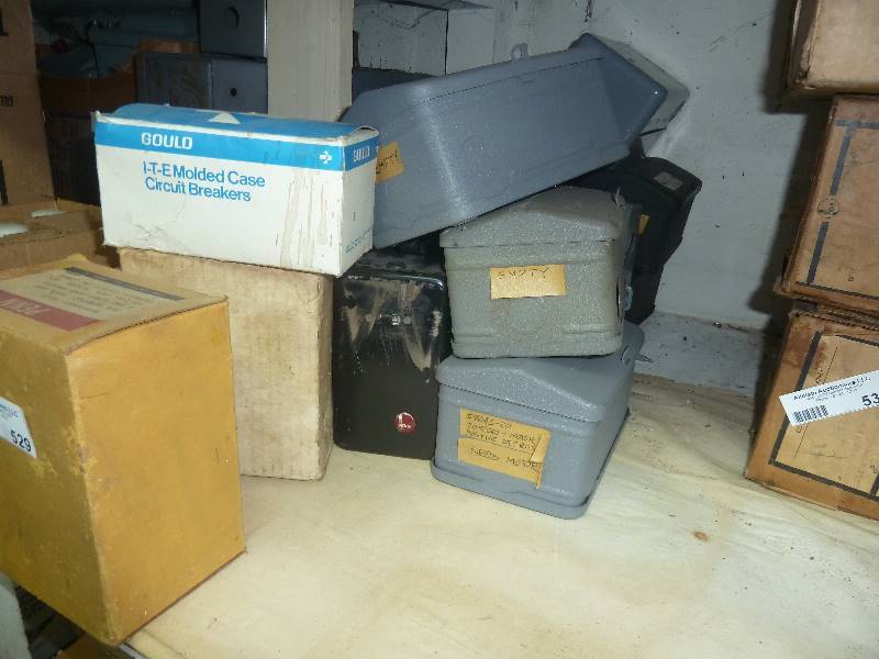 lot 529 image: Electrical controls