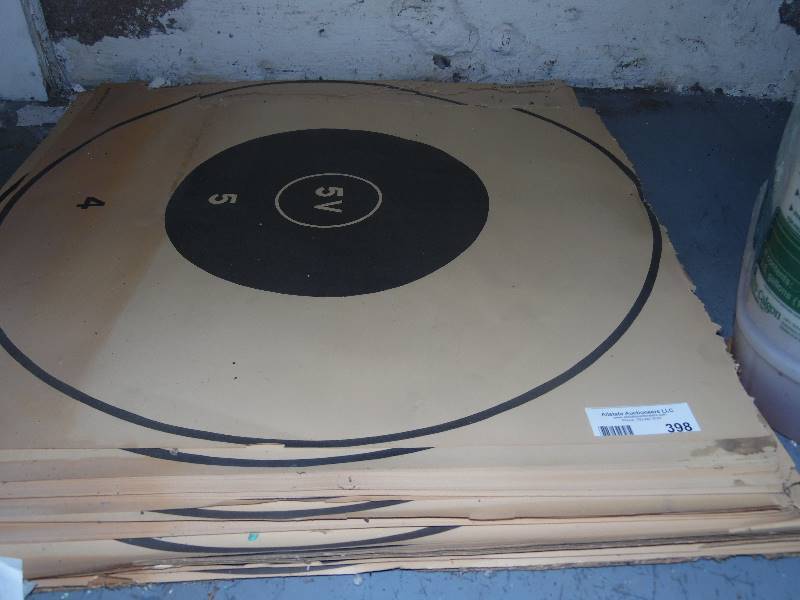 lot 398 image: Gun targets