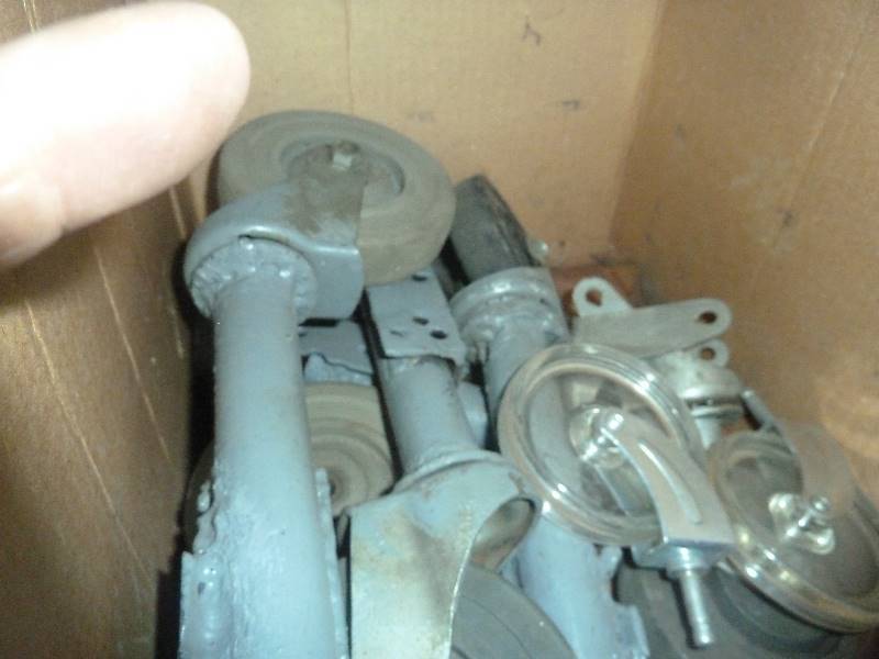 lot 573 image: Wheel Casters