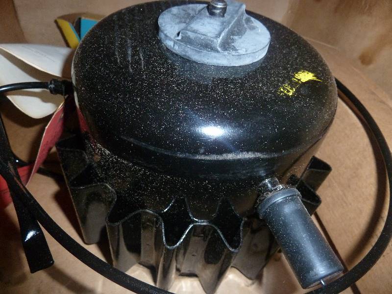 lot 600 image: Compressor