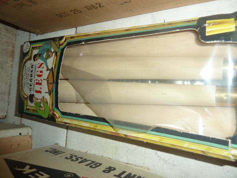 lot 610 image: Vintage Hardwood legs