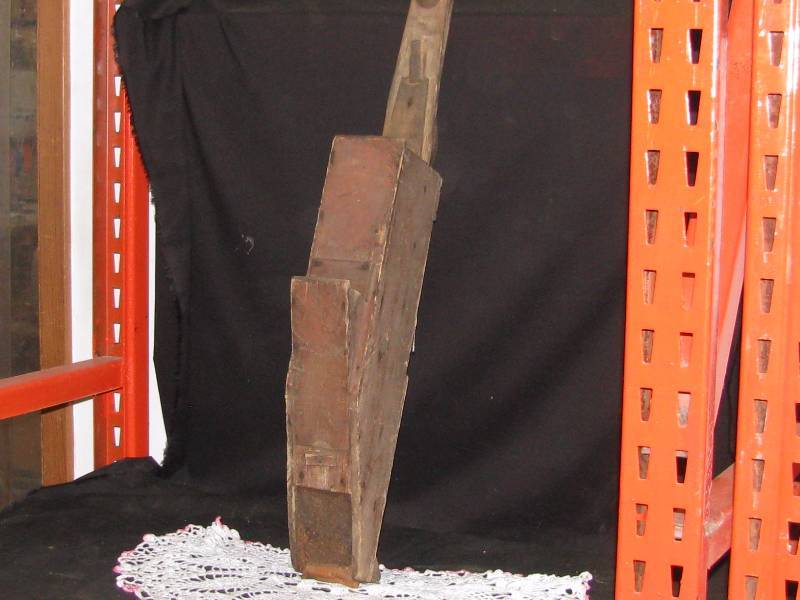 lot 12 image: Hand Corn Planter