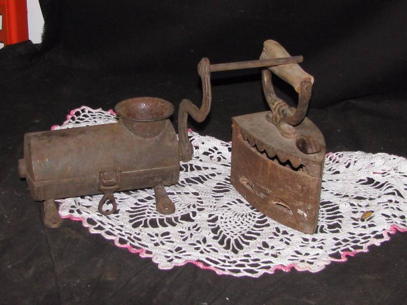 lot 25 image: Cast Iron Tobacco Cutter & iron