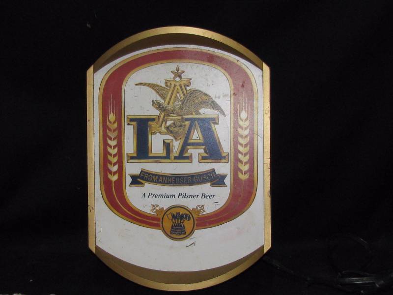 lot 48 image: LA Lighted Beer Sign