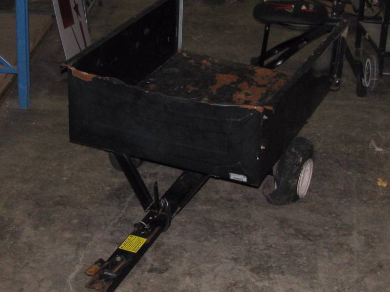 lot 69 image: Utility Trailer