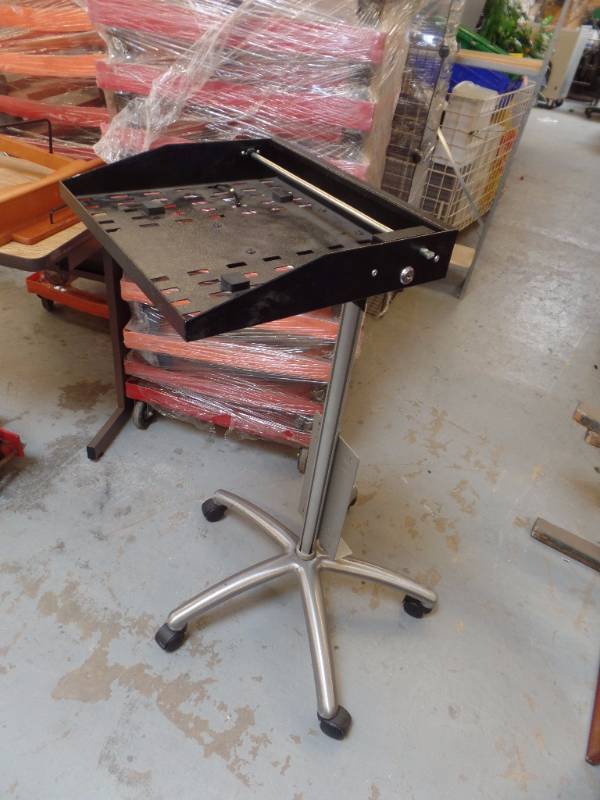 Rolling Laptop Stand
