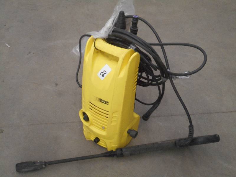 lot 20 image: Karcher 1550 PSI Electric Pressure ...