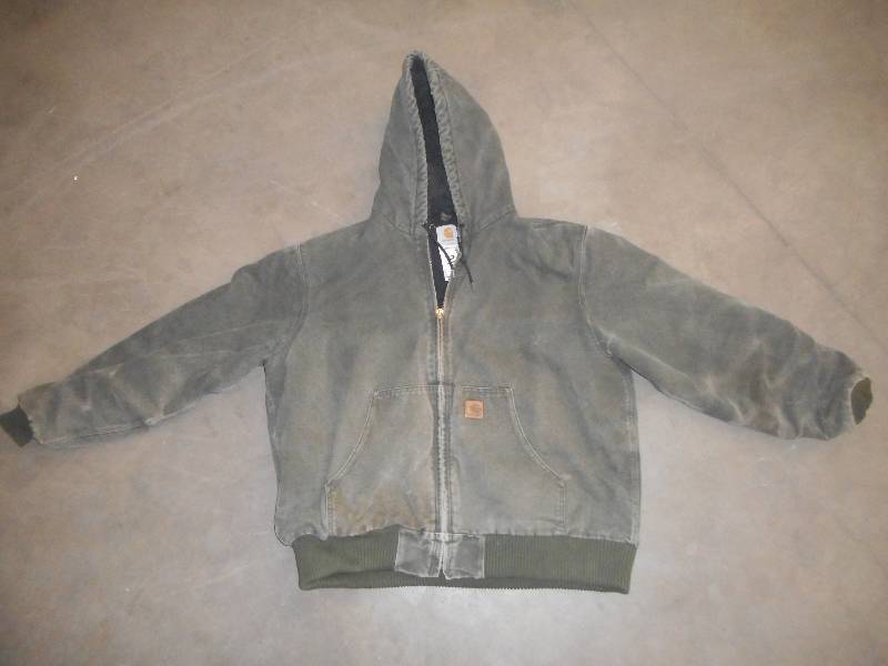 lot 21 image: Size XL Hooded Carhartt Coat ...