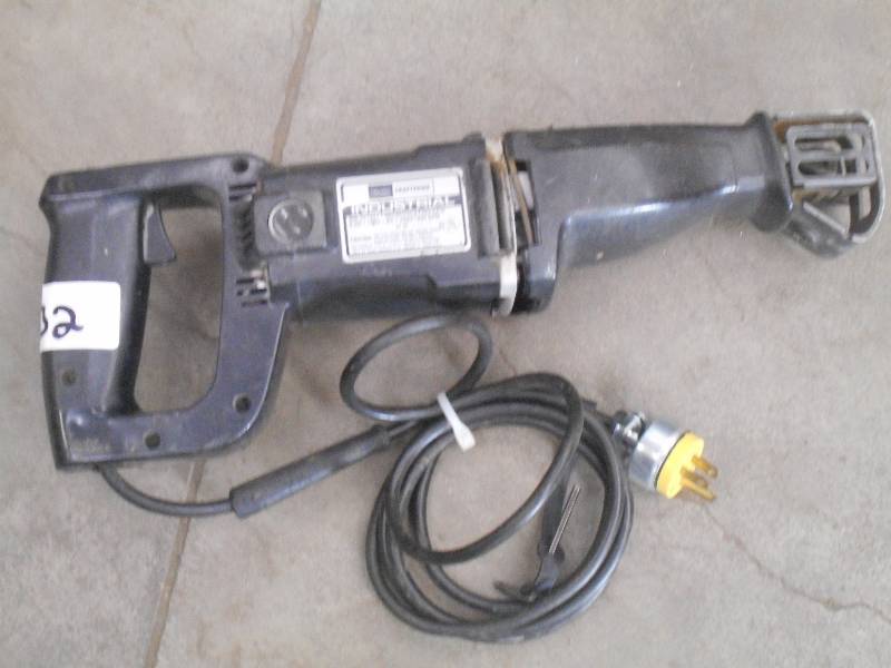 lot 32 image: Sears Industrial Reciprocating Saw ...