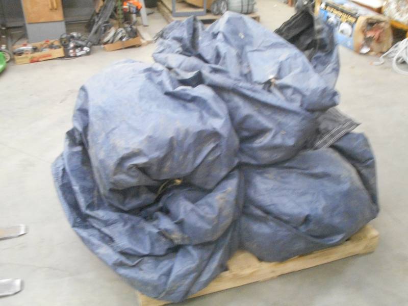 lot 75 image: Approx 20x30 Poly Tarp, Used ...