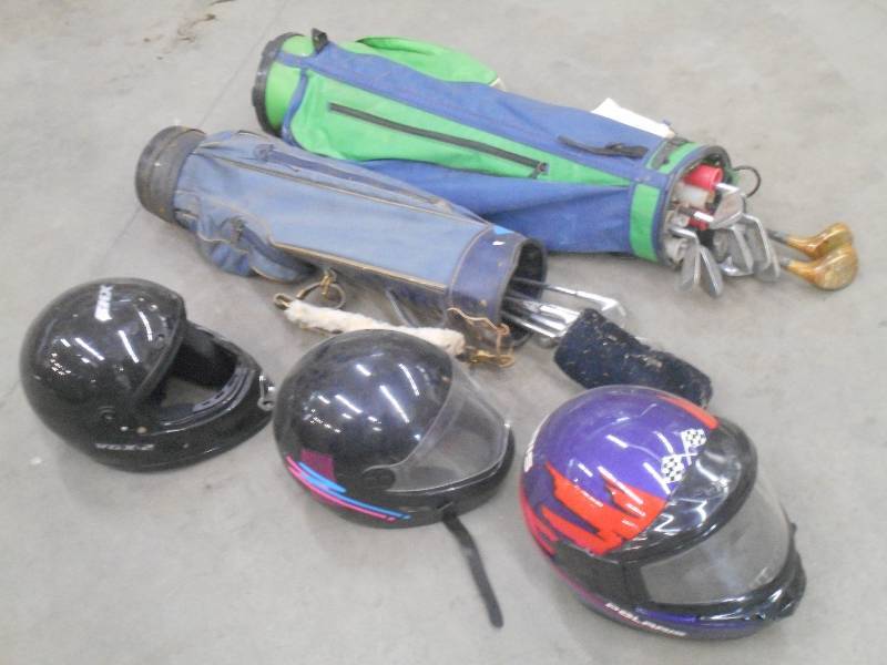 lot 89 image: Lot Of (3) Helmets & (2) Vintage Go...