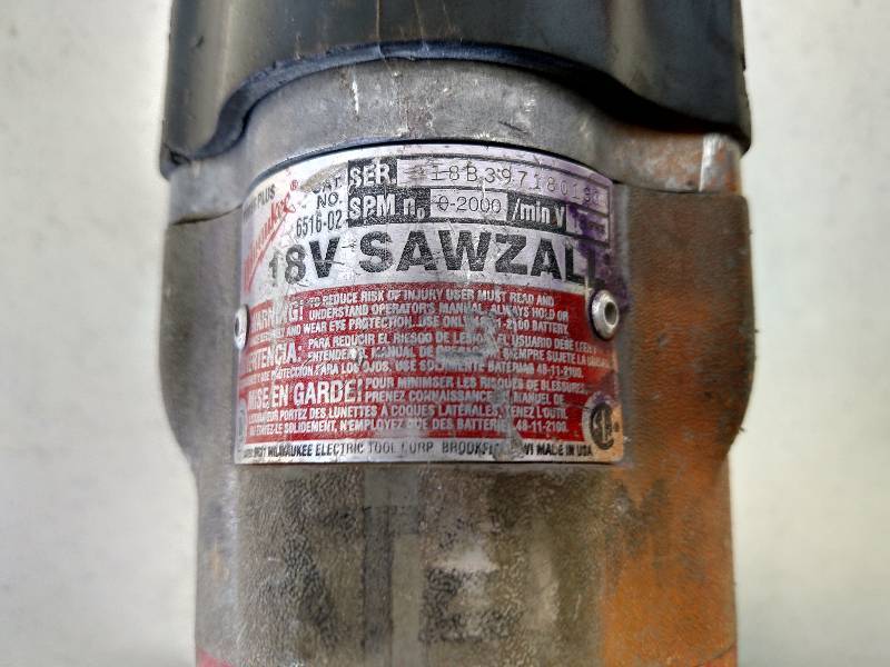 lot 13 image: Milwaukee Power Plus 18 Volt Sawzal...