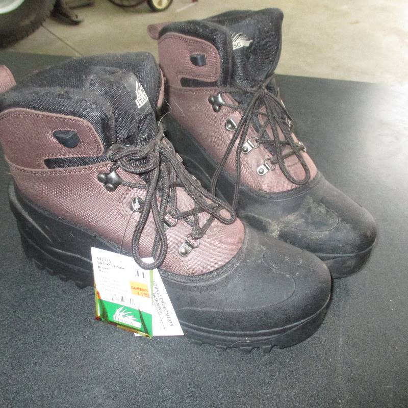 SNOWBOOTS