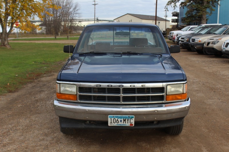 1992 Dodge Dakota V6 - 8ft Box, One Owner, Low Miles