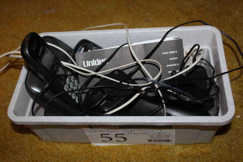 lot 55 image: Uniden Cordless Phones