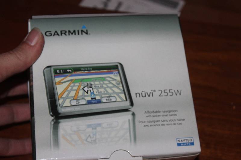 lot 63 image: Garmin Nuvi 255W Navigation System