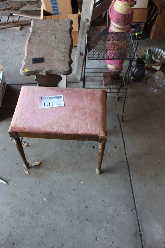 lot 101 image: Lot of (2) Furniture Including Table, Bench
