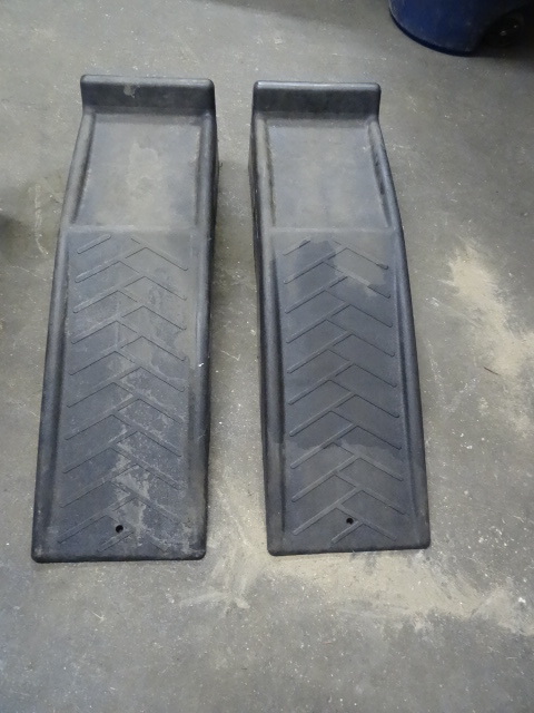 Blitz Plastic Car Ramps