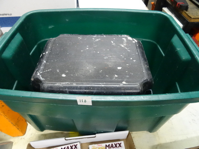 Plastic Tub and Plastic Step Stool