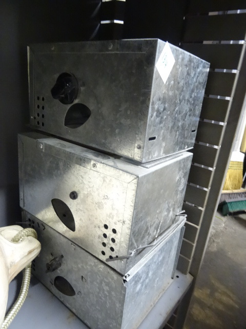 3 Resettable Mouse Traps