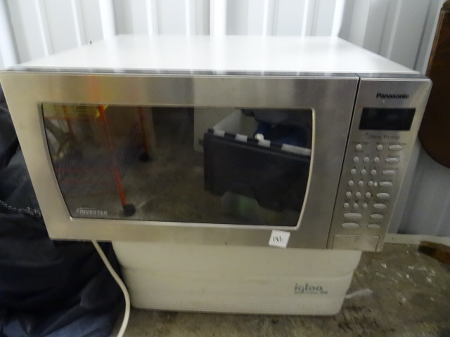 Panasonic Carousel Microwave Stainless