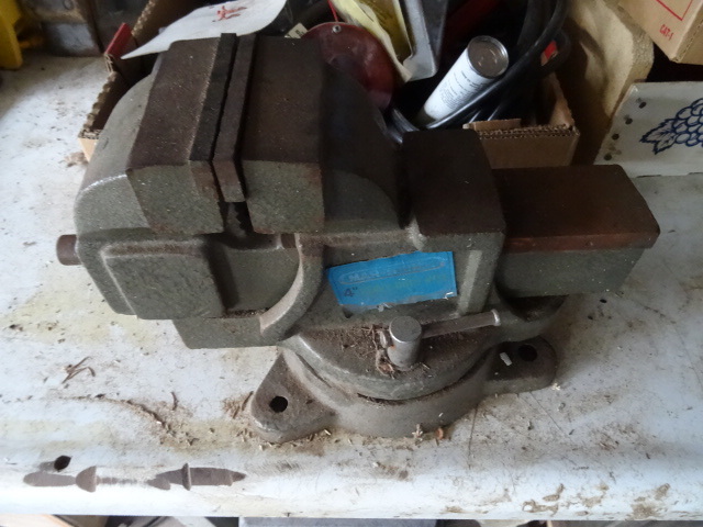 Bench Vice