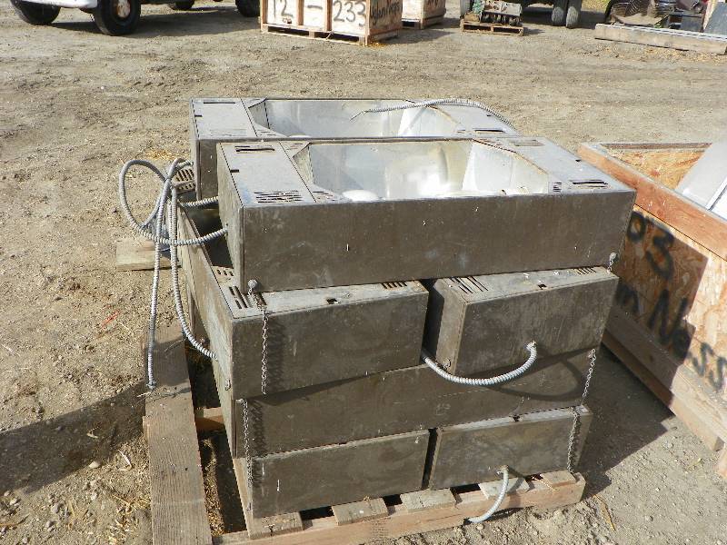 lot 227 image: Box Light Fixtures
