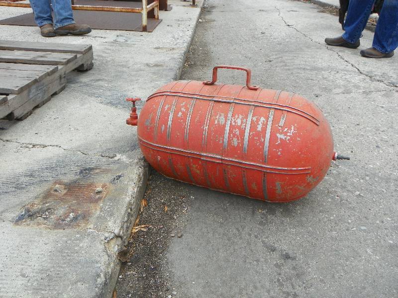 Portable Air Tank Northwood FarmCollector Tractor And Antique/Classic Vehicle Auction KBID