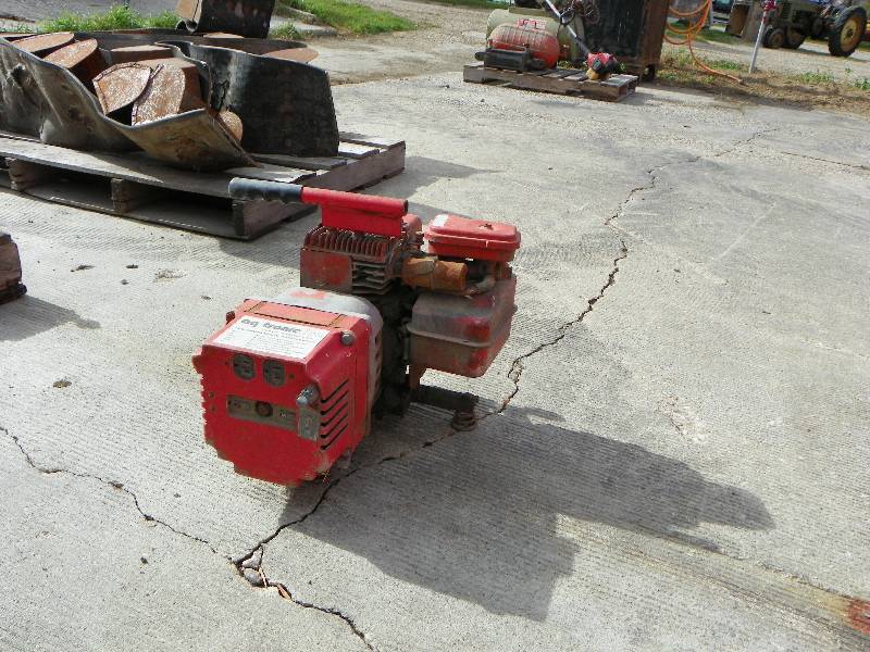 lot 244 image: Generator