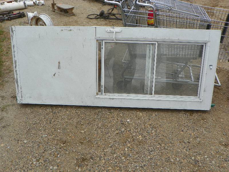 lot 276 image: Door